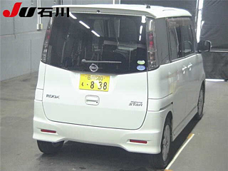 NISSAN ROOX 2010