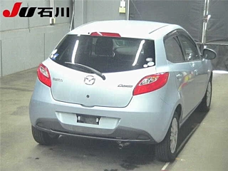 MAZDA DEMIO 2010