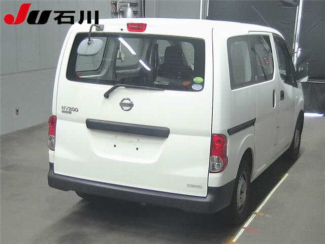 NISSAN NV200 2017