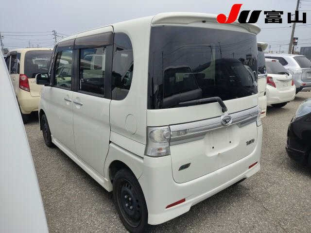 DAIHATSU TANTO 2012