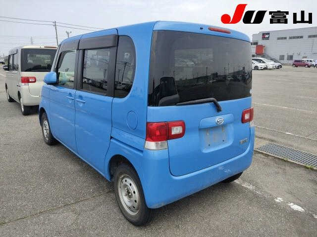 DAIHATSU TANTO 2008