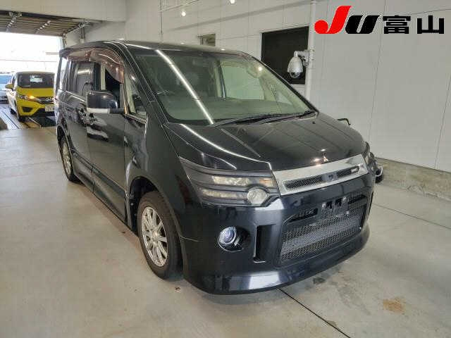 MITSUBISHI DELICA D5 2009