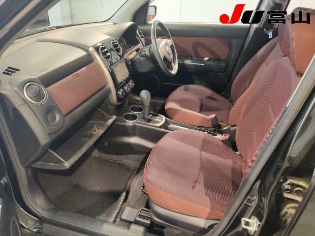 MAZDA VERISA 2010