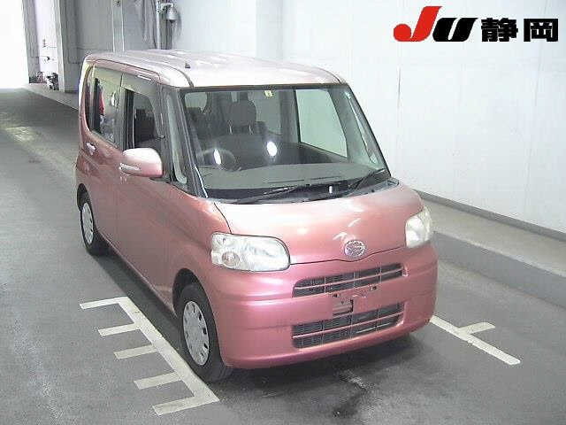 DAIHATSU TANTO 2010