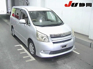 TOYOTA NOAH 2008