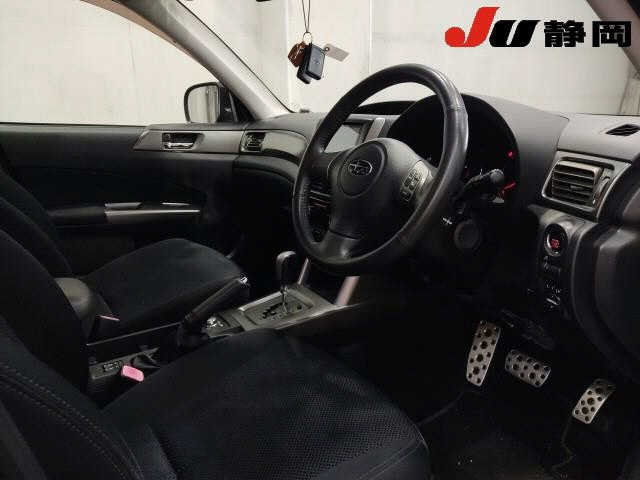 SUBARU FORESTER 2010