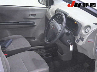 DAIHATSU MIRA E S 2014