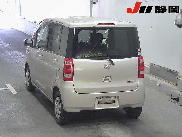 DAIHATSU TANTO EXE 2010