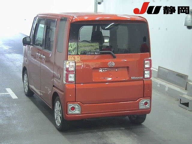 DAIHATSU WAKE 2017