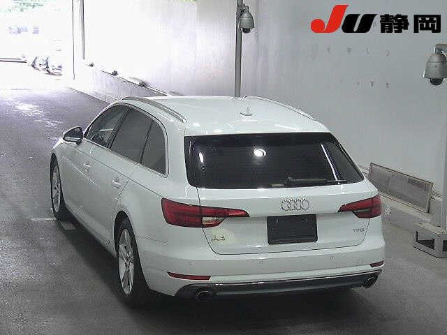 AUDI A4 2016