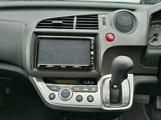 HONDA STREAM 2010