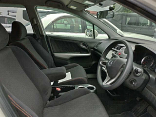 HONDA STREAM 2010