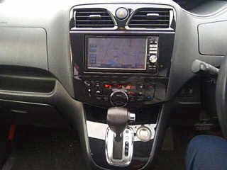 NISSAN SERENA 2012