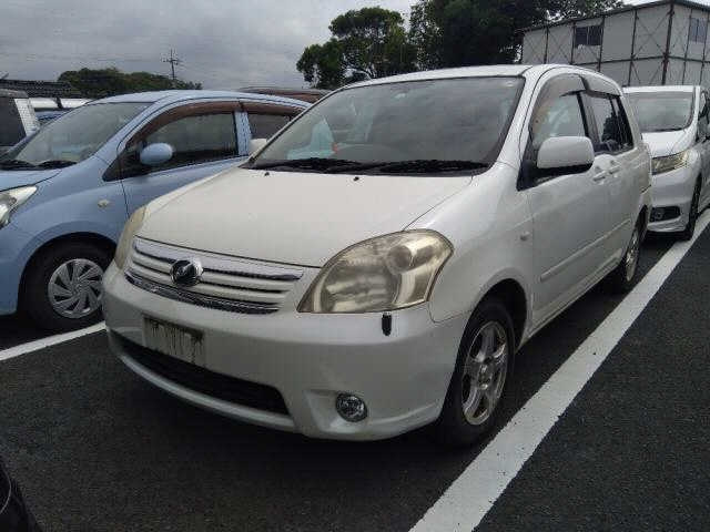 TOYOTA RAUM 2008