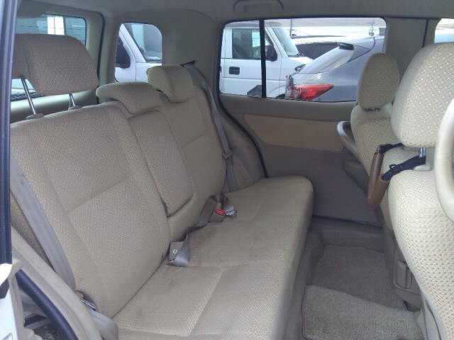 TOYOTA RAUM 2008