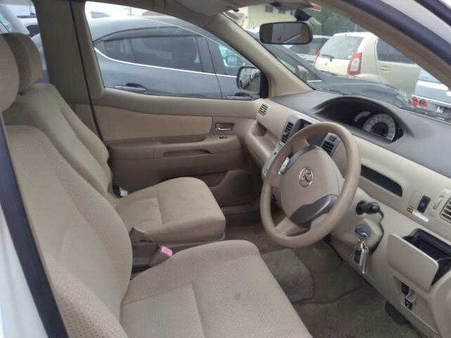 TOYOTA RAUM 2008