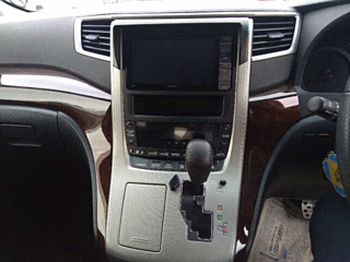 TOYOTA VELLFIRE 2014