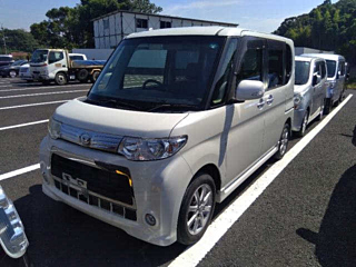 DAIHATSU TANTO 2012