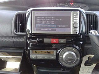 DAIHATSU TANTO 2012
