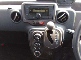 TOYOTA SPADE 2012