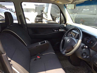 TOYOTA PIXIS SPACE 2012