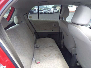 TOYOTA VITZ 2010