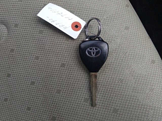 TOYOTA VITZ 2010