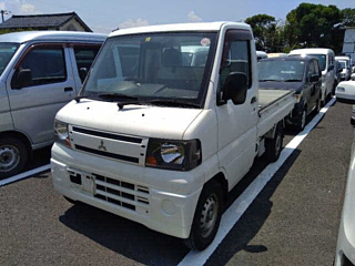 MITSUBISHI MINICAB TRUCK 2011