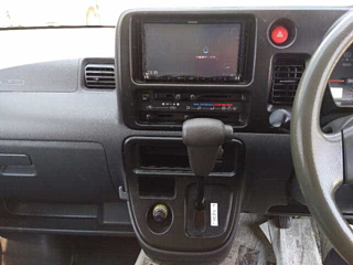 DAIHATSU HIJET VAN 2010