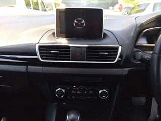 MAZDA AXELA 2015