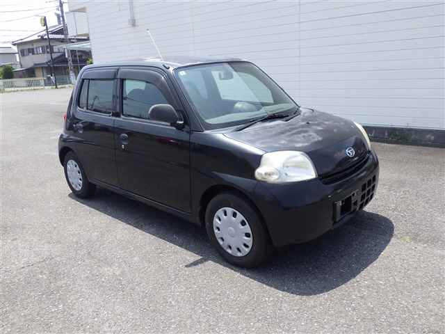 DAIHATSU ESSE 2011