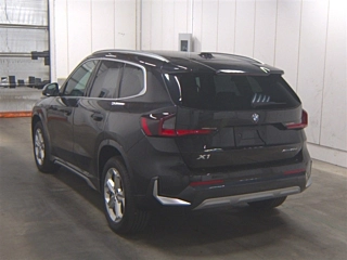 Заказать BMW X1