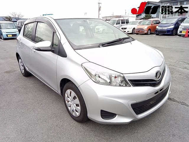 TOYOTA VITZ 2014