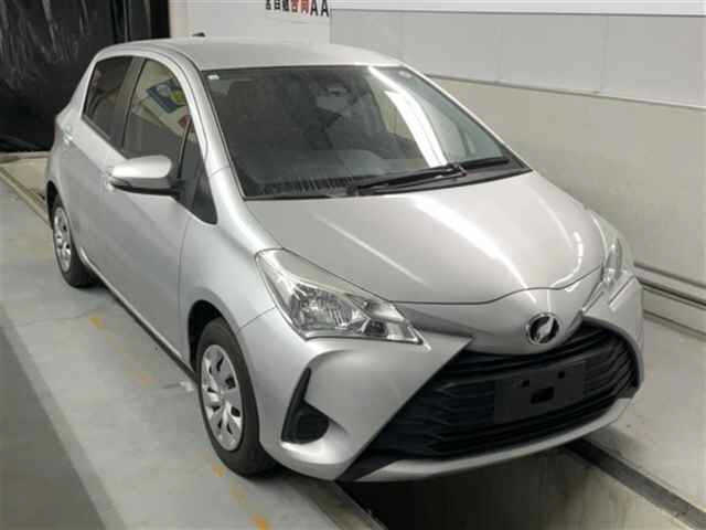 TOYOTA VITZ 2019