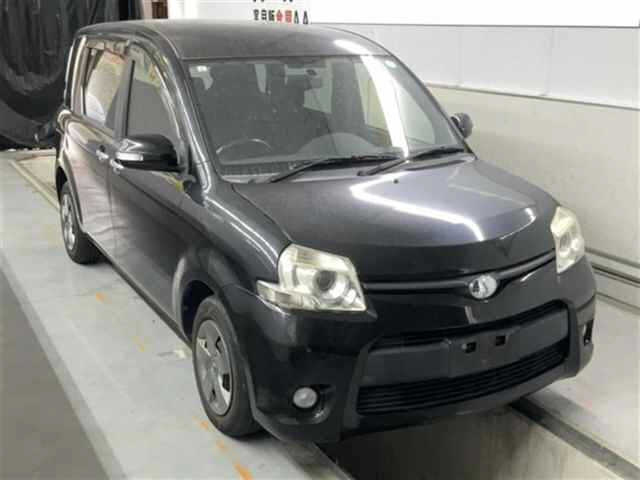 TOYOTA SIENTA 2015