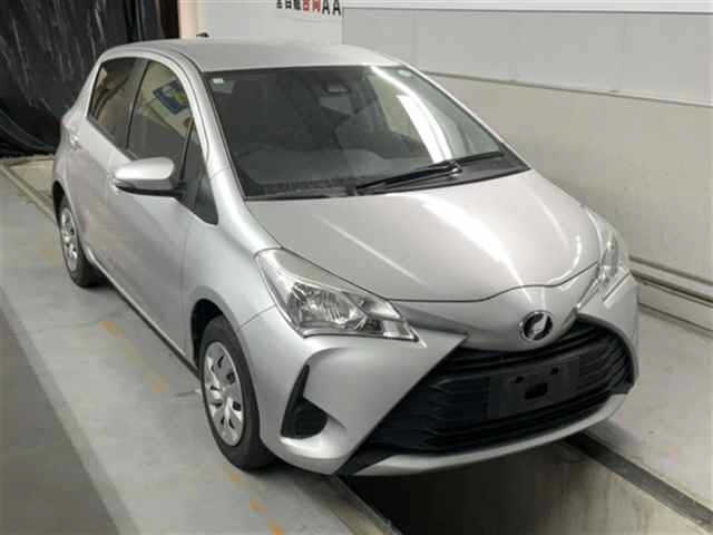TOYOTA VITZ 2018