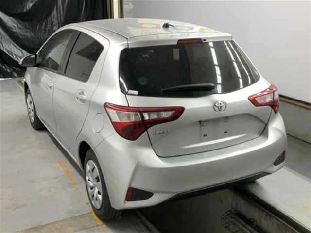 TOYOTA VITZ 2019