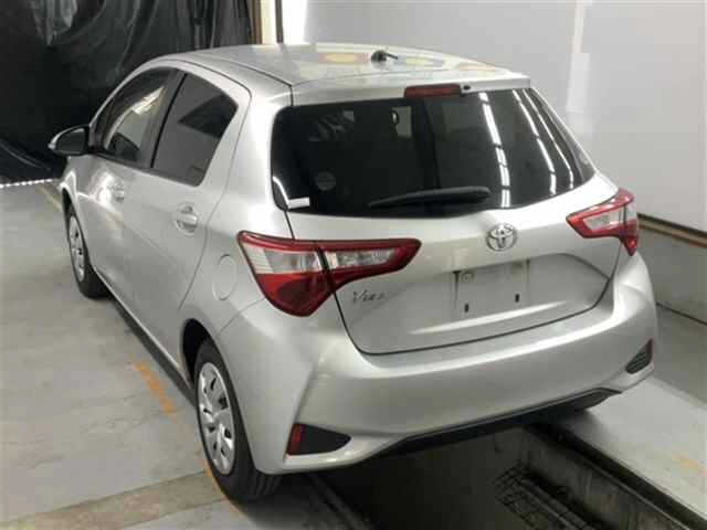 TOYOTA VITZ 2018