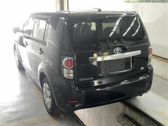 TOYOTA COROLLA RUMION 2011