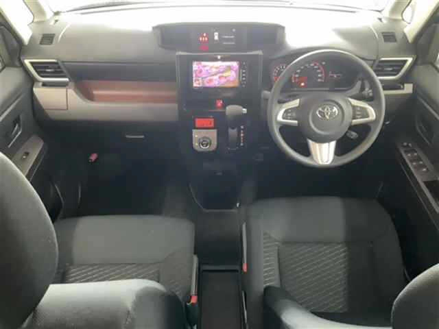 TOYOTA ROOMY 2017