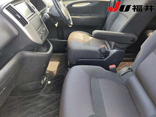 NISSAN SERENA 2009