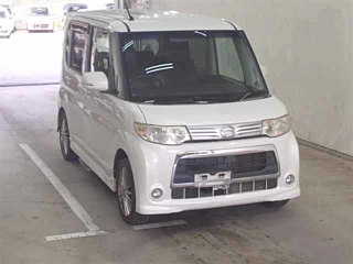 DAIHATSU TANTO 2012