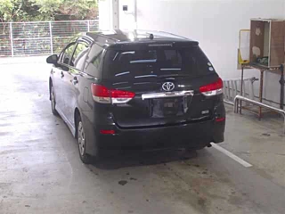TOYOTA WISH 2011