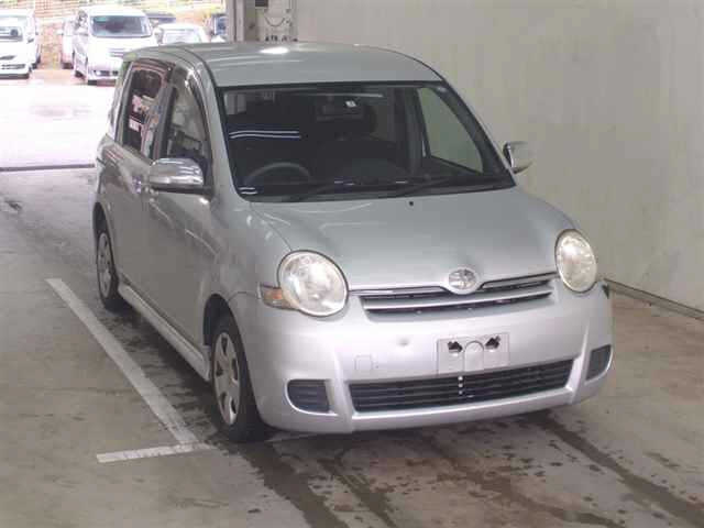 TOYOTA SIENTA 2008