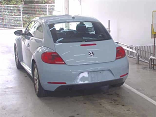 VOLKSWAGEN THE BEETLE 2013