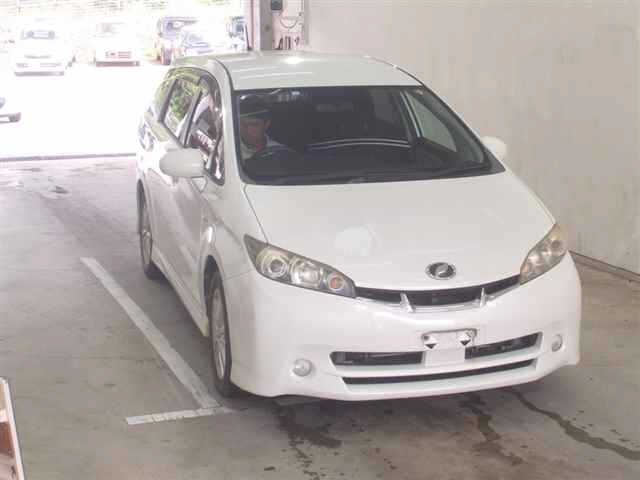 TOYOTA WISH 2009