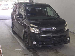 TOYOTA VOXY 2008