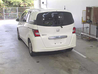 HONDA FREED 2010