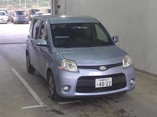 TOYOTA SIENTA 2012