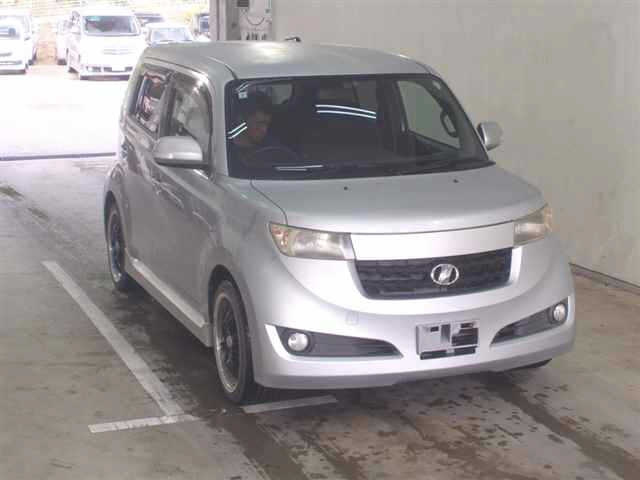 TOYOTA BB 2009